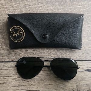 Aviator Ray-Bans, Black Polarized